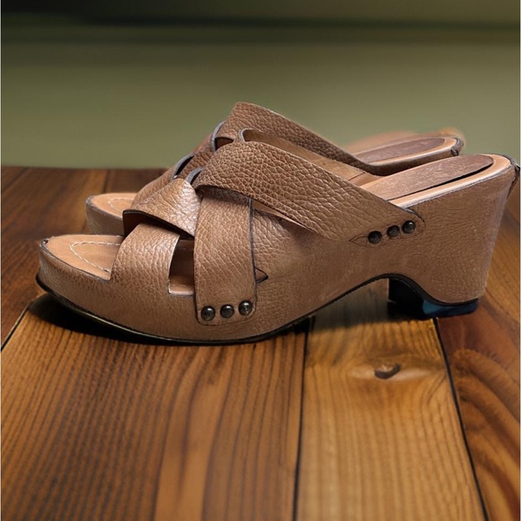 🔥FRYE WEDGES🔥 - Picture 2 of 6